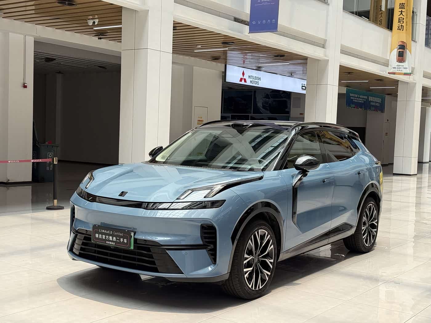 Lynk & Co 08 EM-P 2025 — Фото 1/15
