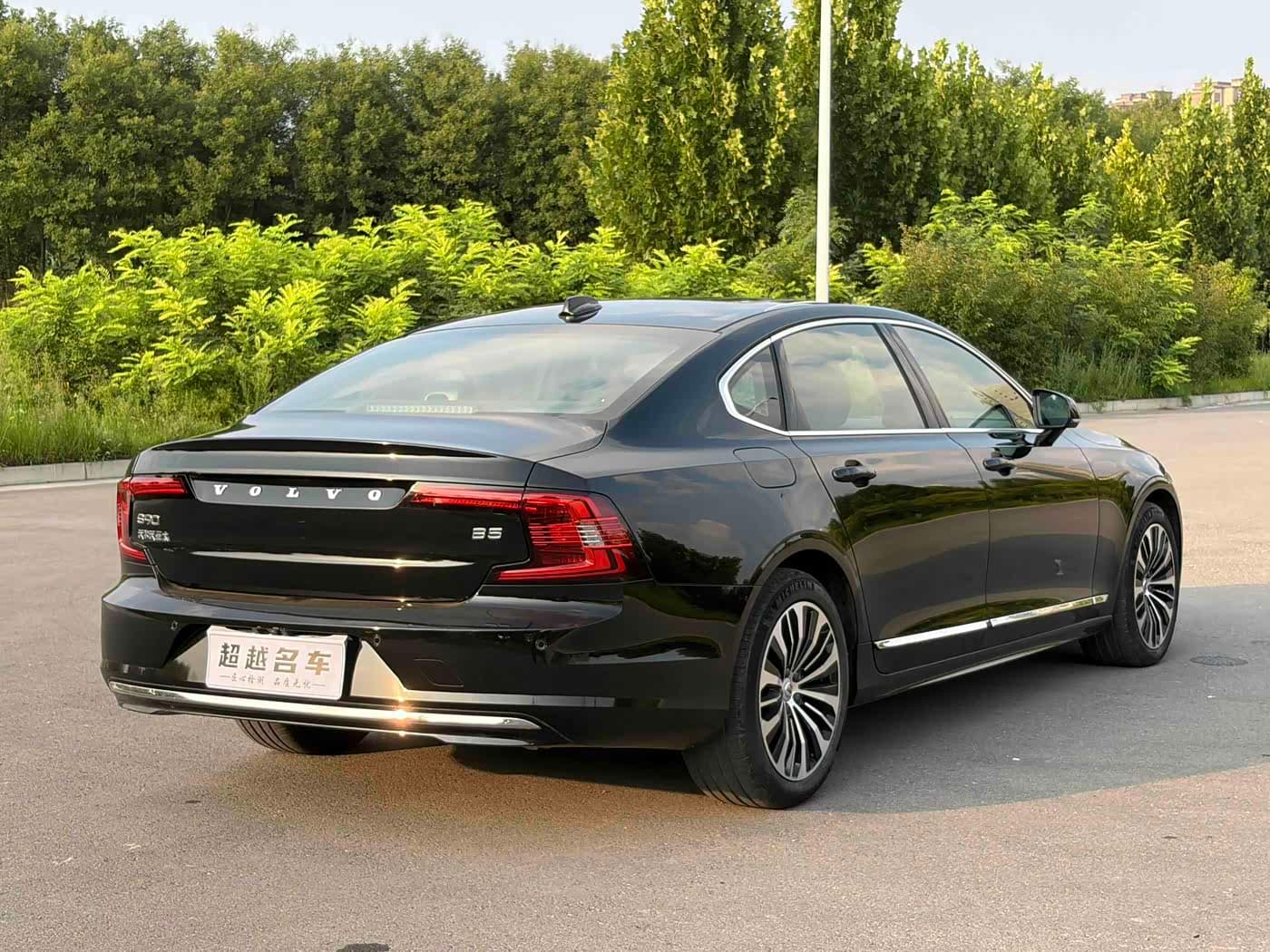 Volvo S90 2024 — Фото 9/9