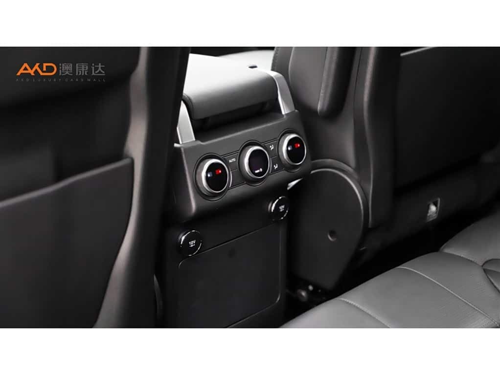 Land Rover Discovery 2021 — Фото 10/11