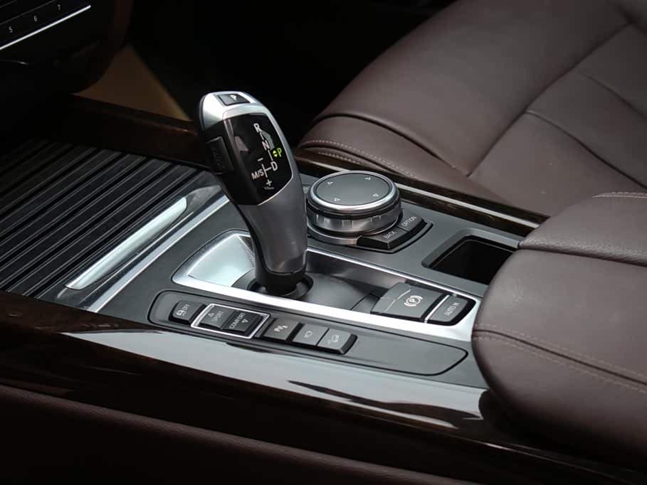 BMW X5 2016 — Фото 15/18