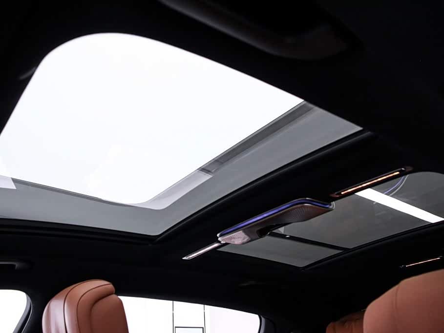 Mercedes-Benz Maybach S-Class 2022 — Фото 11/20