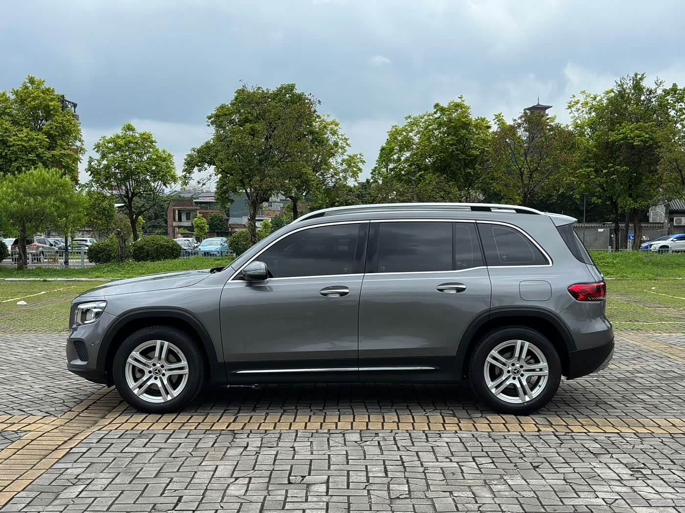 Mercedes-Benz GLB 2021 — Фото 7/18