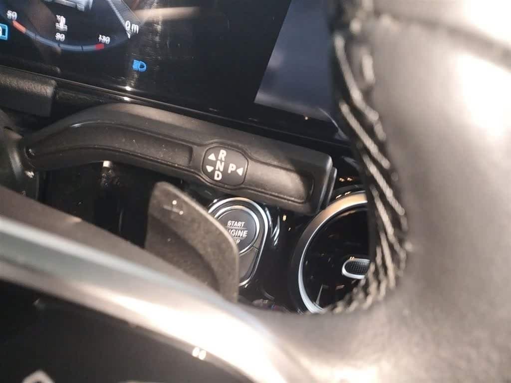Mercedes-Benz GLA 2023 — Фото 10/20