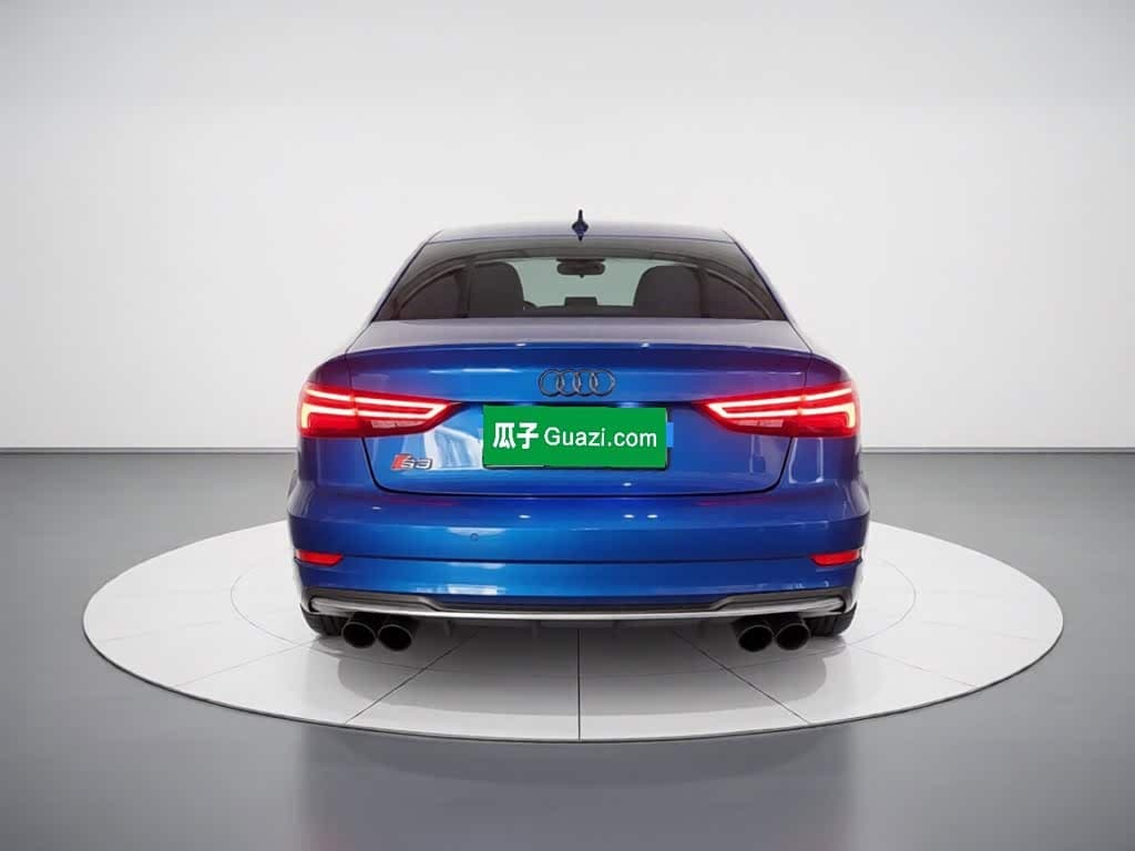 Audi S3 2019 — Фото 8/20
