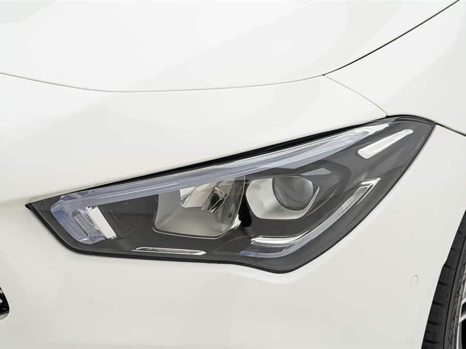 Mercedes-Benz CLA 2022 — Фото 12/20