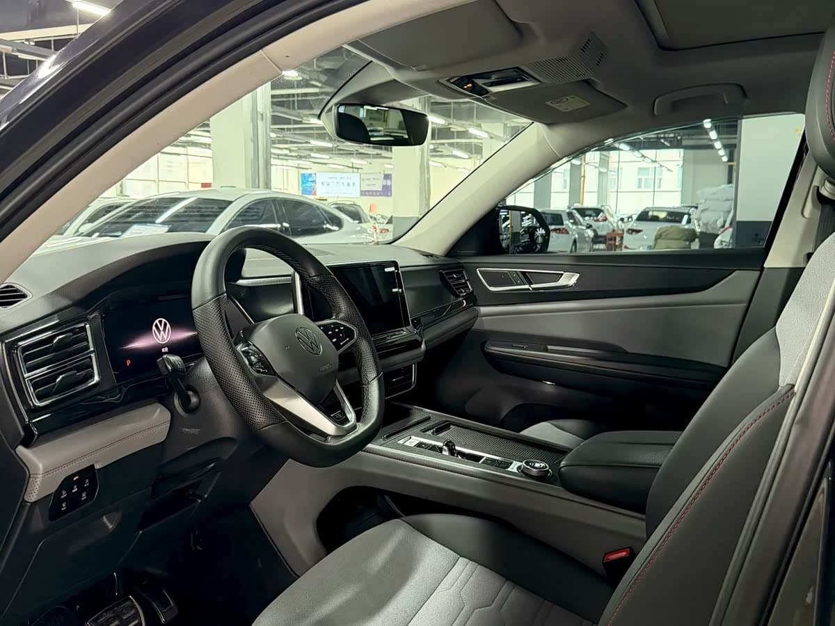 Volkswagen Teramont 2022 — Фото 4/9