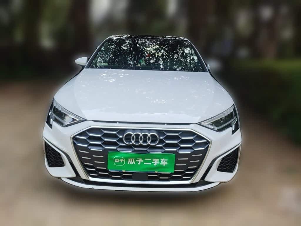 Audi A3 2023 — Фото 2/20