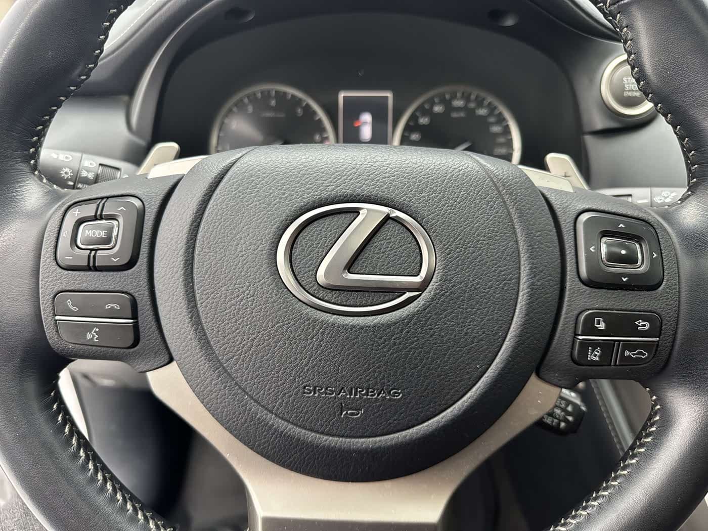 Lexus NX 2020 — Фото 14/19
