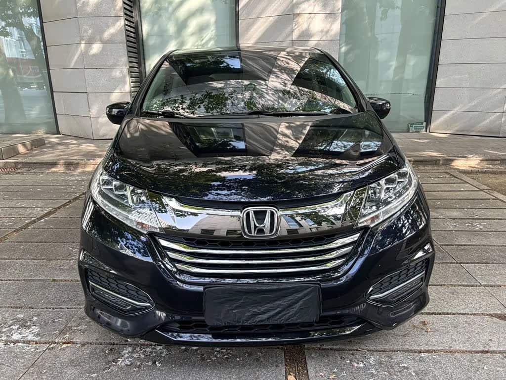 Honda Odyssey 2018 — Фото 2/20