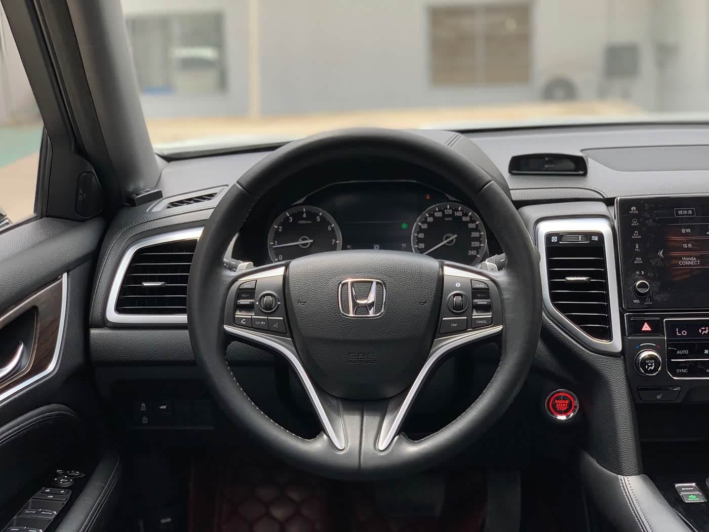 Honda UR-V 2018 — Фото 10/17