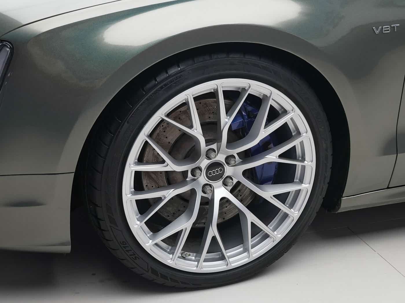 Audi S8 2014 — Фото 5/20