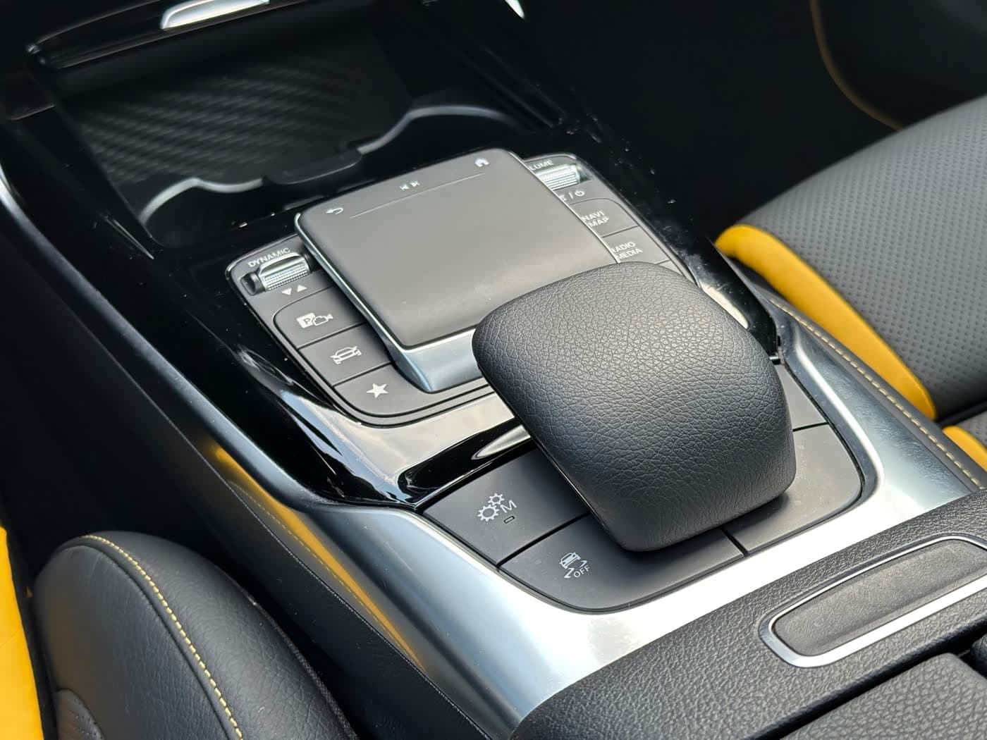 Mercedes-Benz A-Class AMG 2021 — Фото 15/20