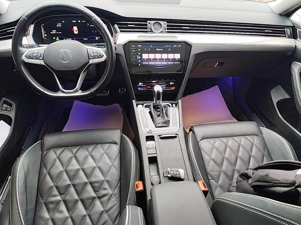 Volkswagen Magotan GTE Plug-in Hybrid 2023 — Фото 10/20