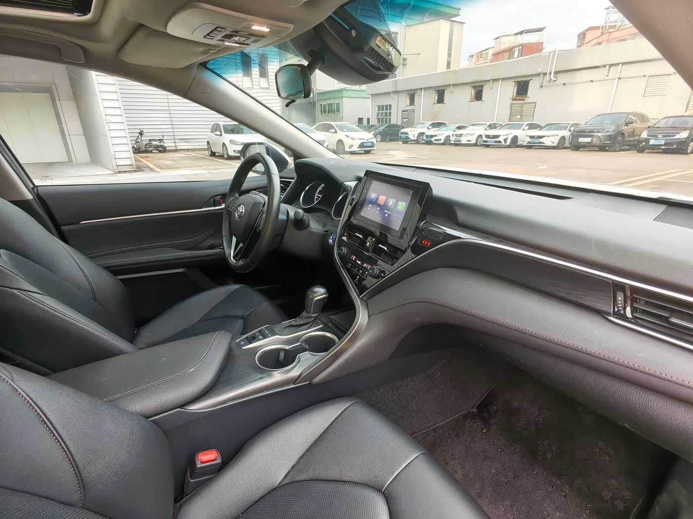 Toyota Camry 2021 — Фото 14/17