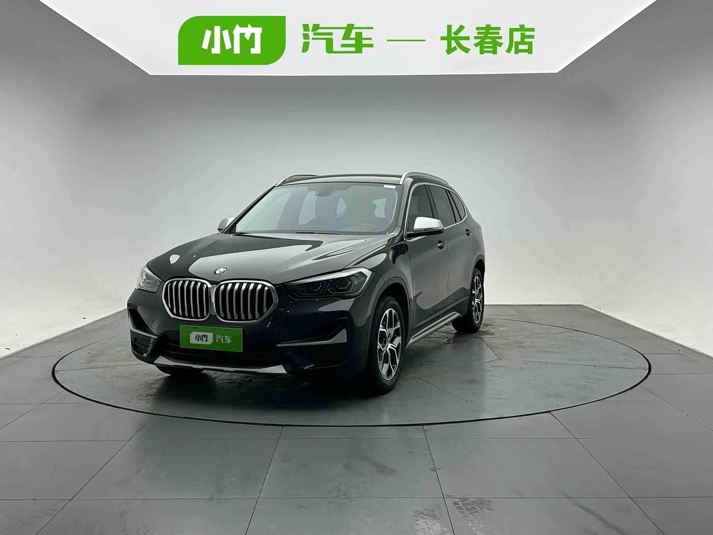 BMW X1 2022 — Фото 1/18