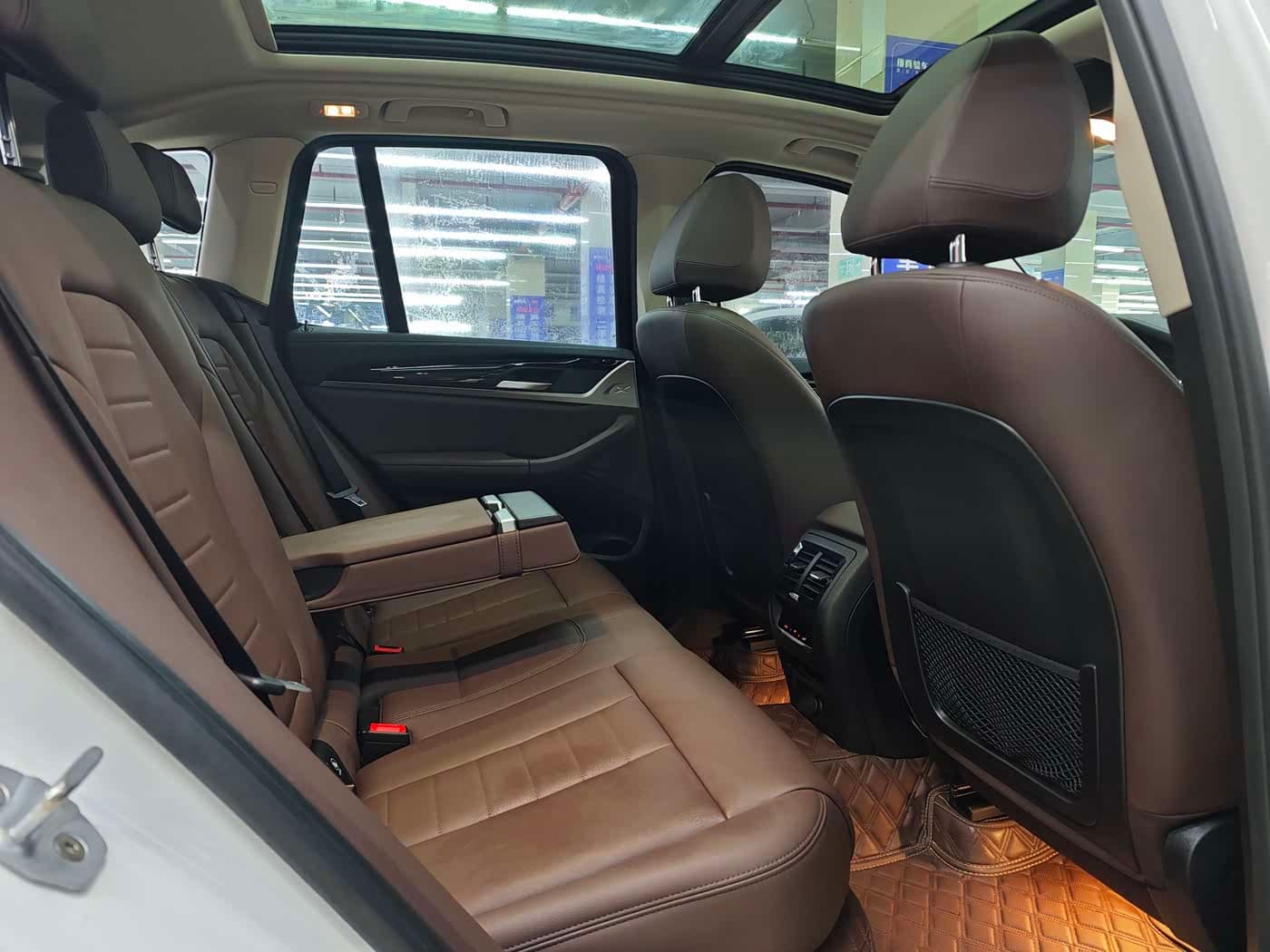 BMW X3 2019 — Фото 14/16