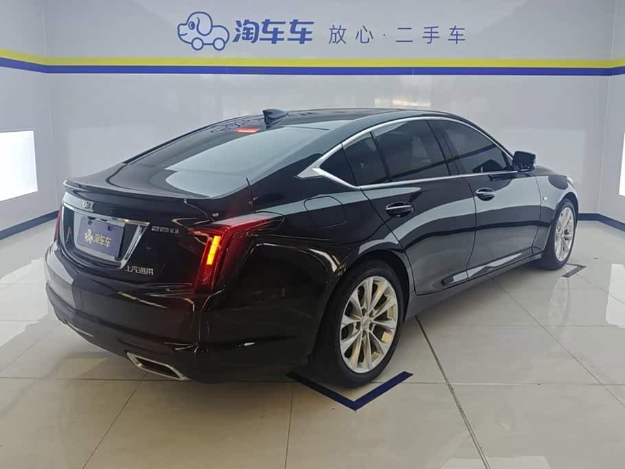 Cadillac CT5 2023 — Фото 3/16