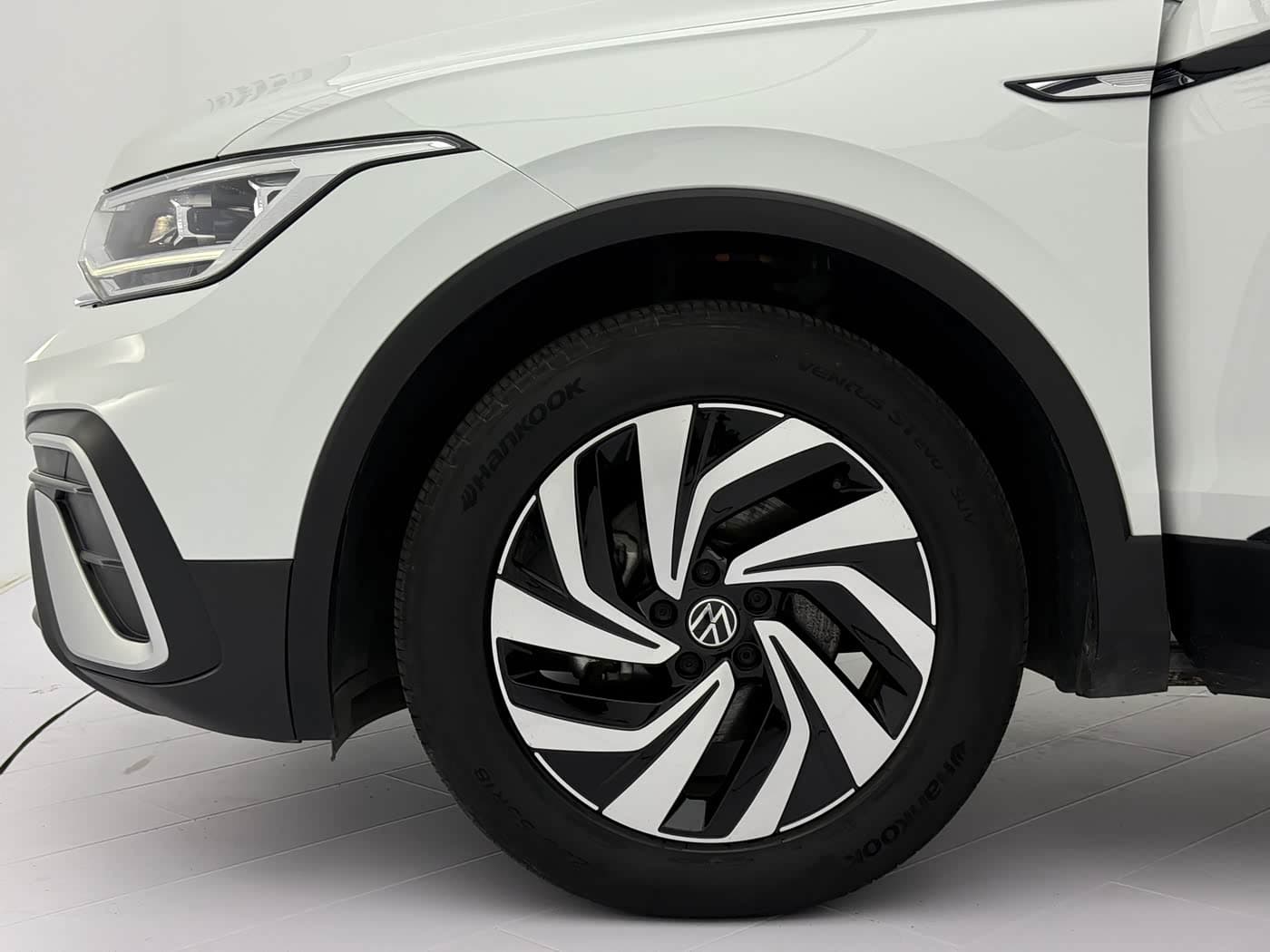 Volkswagen Tiguan L 2022 — Фото 18/20