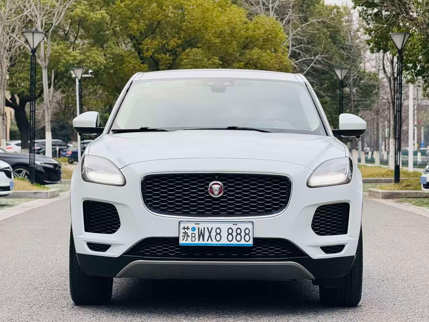 Jaguar E-PACE 2019 — Фото 2/20