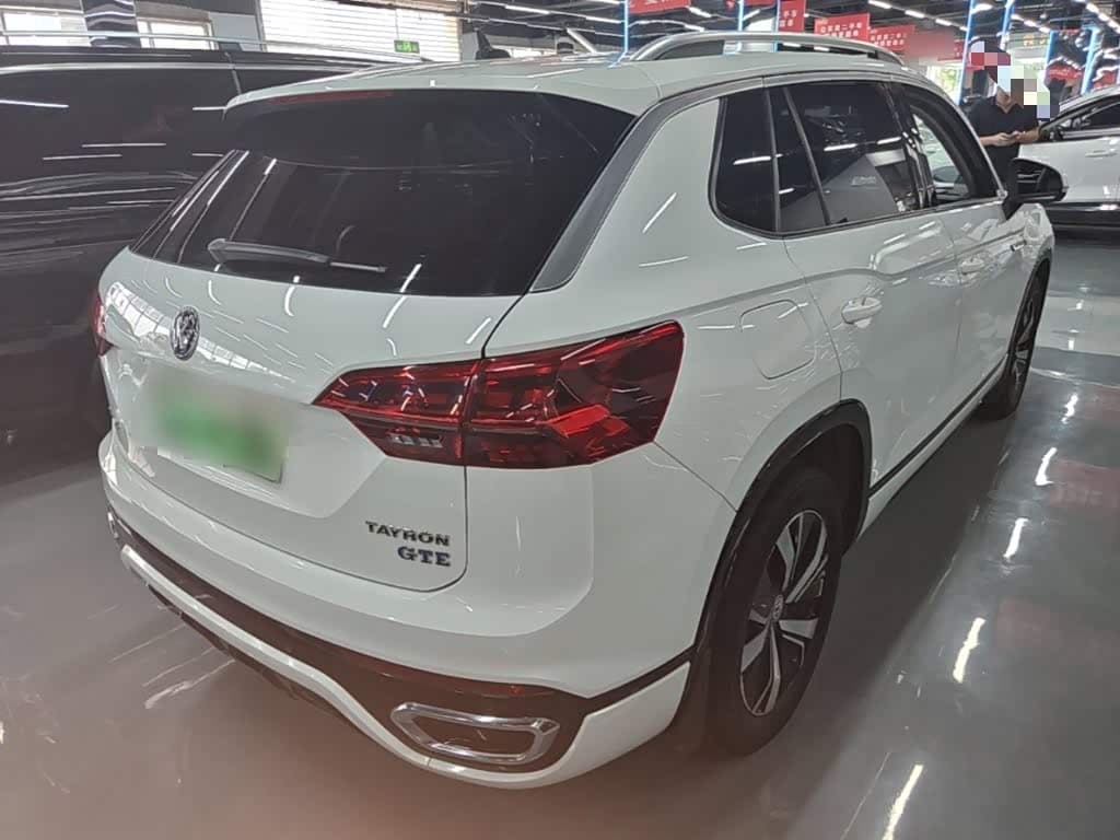 Volkswagen Tayron GTE Plug-in Hybrid 2021 — Фото 7/20