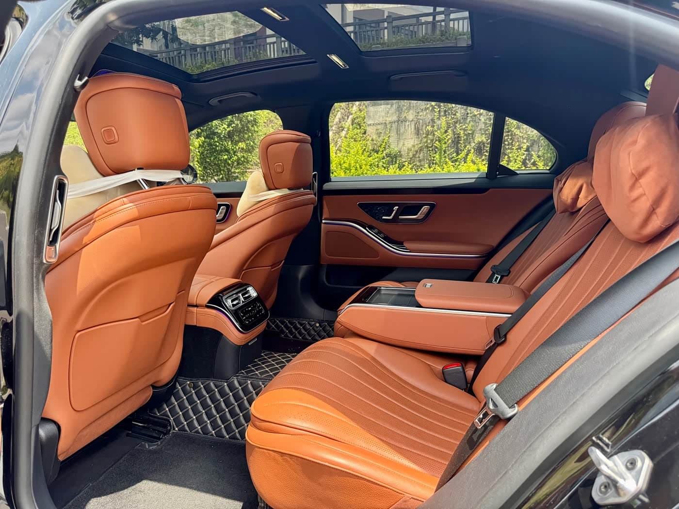 Mercedes-Benz S-Class 2023 — Фото 10/15