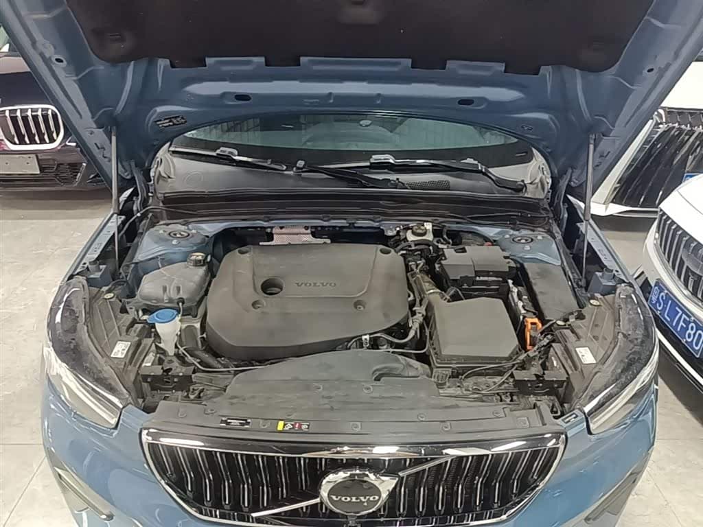 Volvo XC40 2023 — Фото 20/20