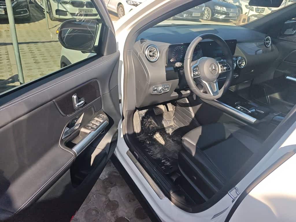 Mercedes-Benz GLA 2021 — Фото 12/20