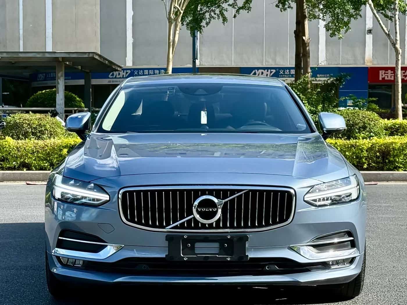 Volvo S90 2020 — Фото 2/9