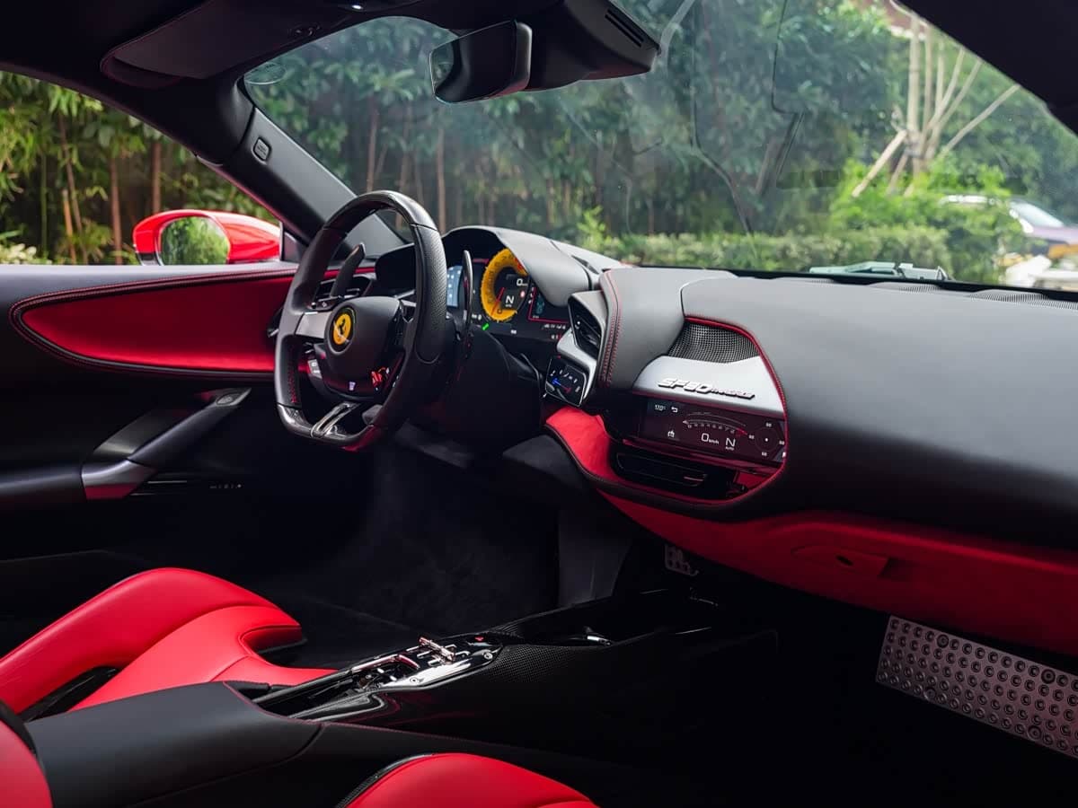 Ferrari SF90 2023 — Фото 15/18