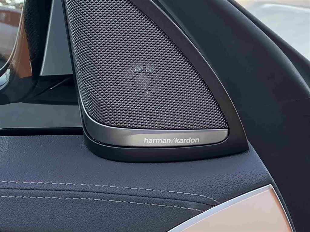BMW 6 Series GT 2025 — Фото 16/18