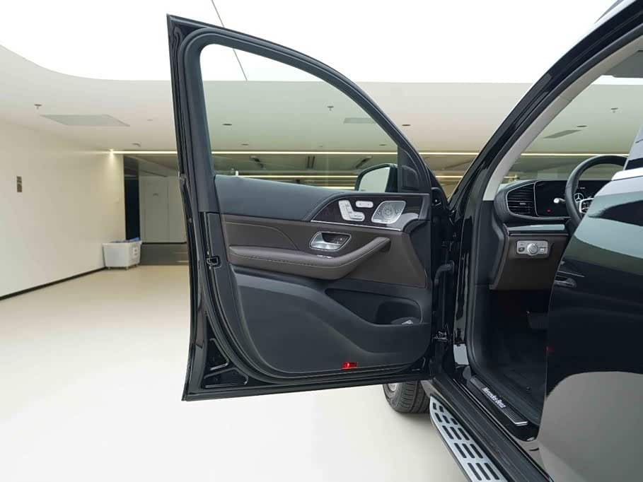 Mercedes-Benz GLS 2021 — Фото 16/20