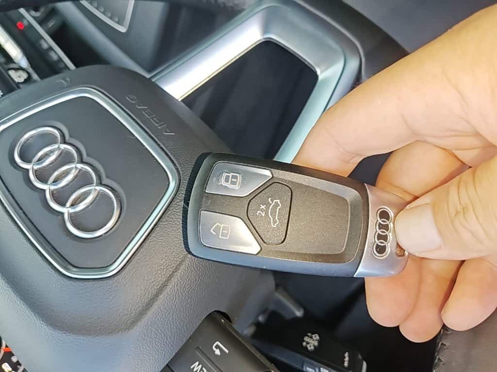 Audi Q5L 2019 — Фото 9/20