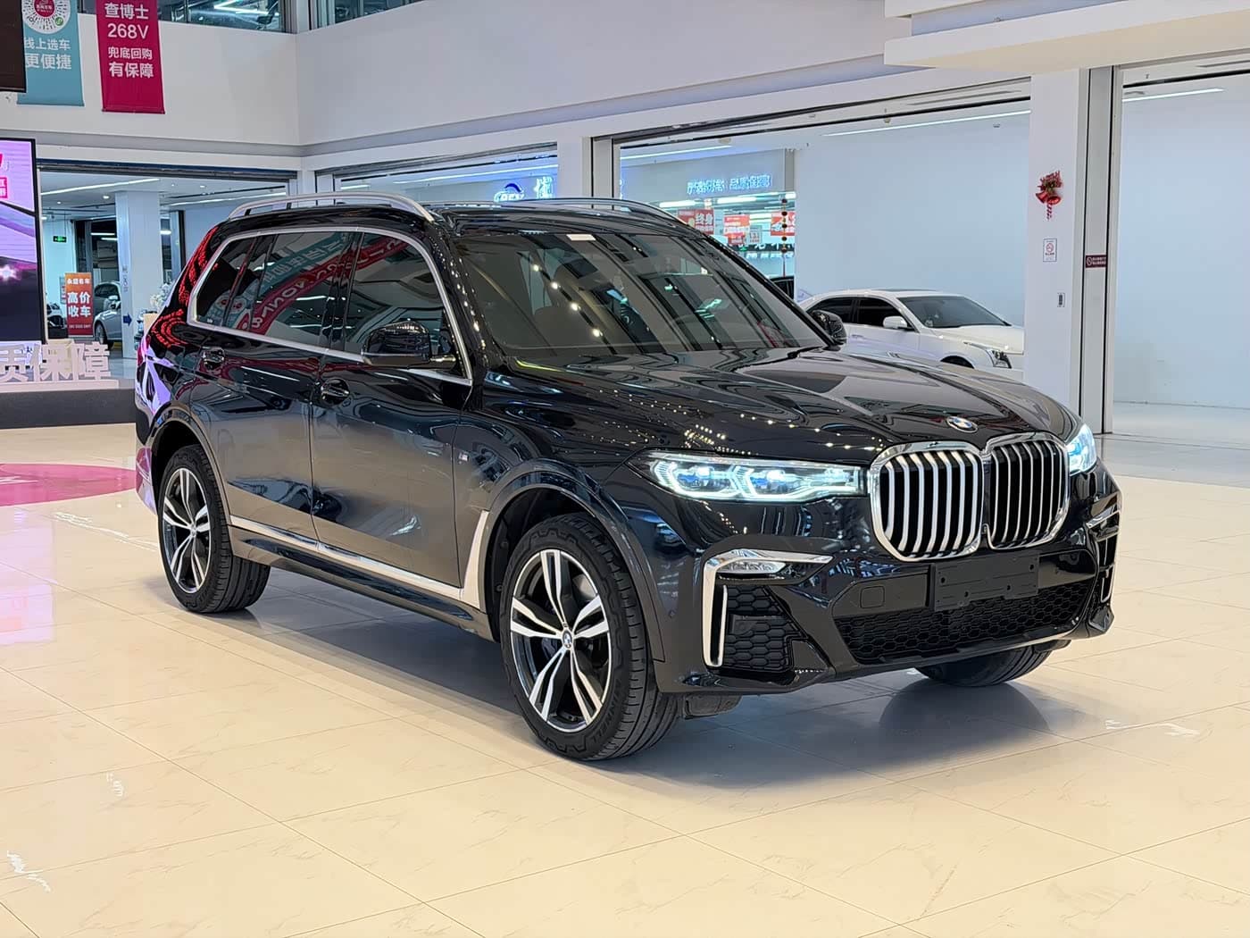 BMW X7 2020 — Фото 3/20
