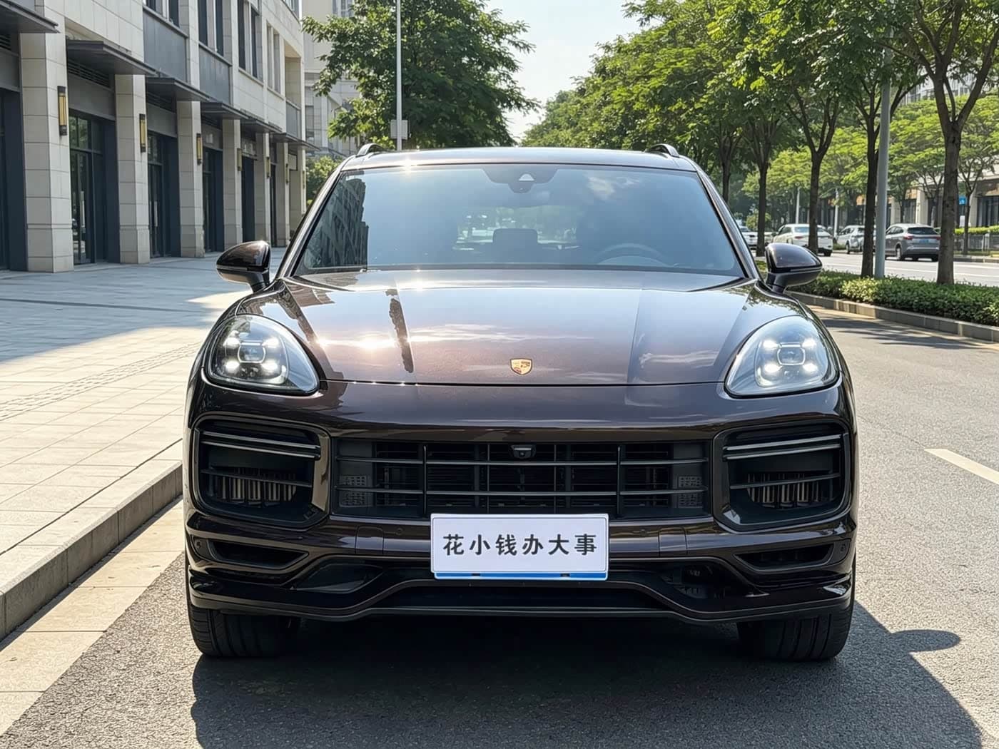 Porsche Cayenne 2018 — Фото 2/10