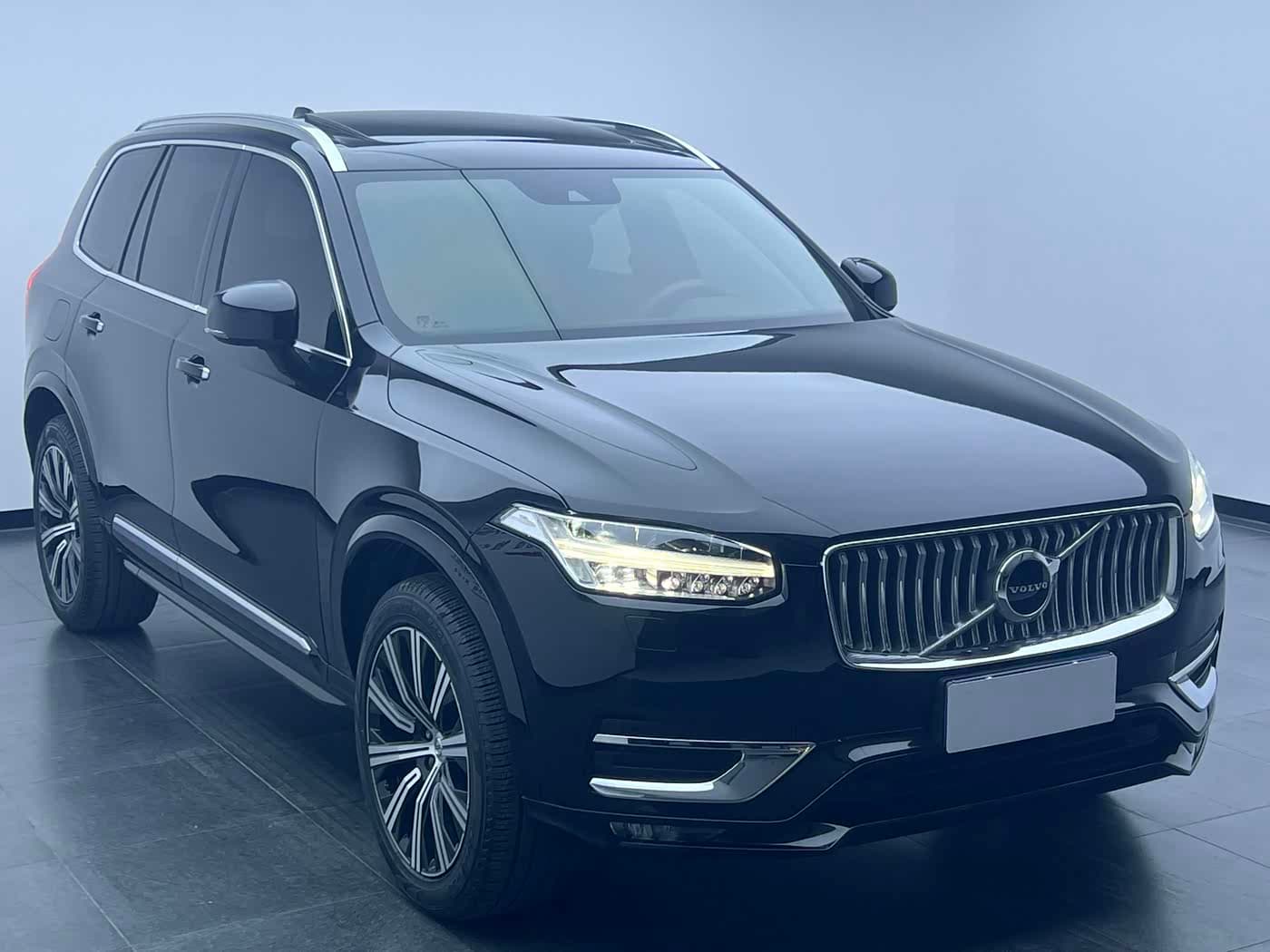 Volvo XC90 2022 — Фото 3/13