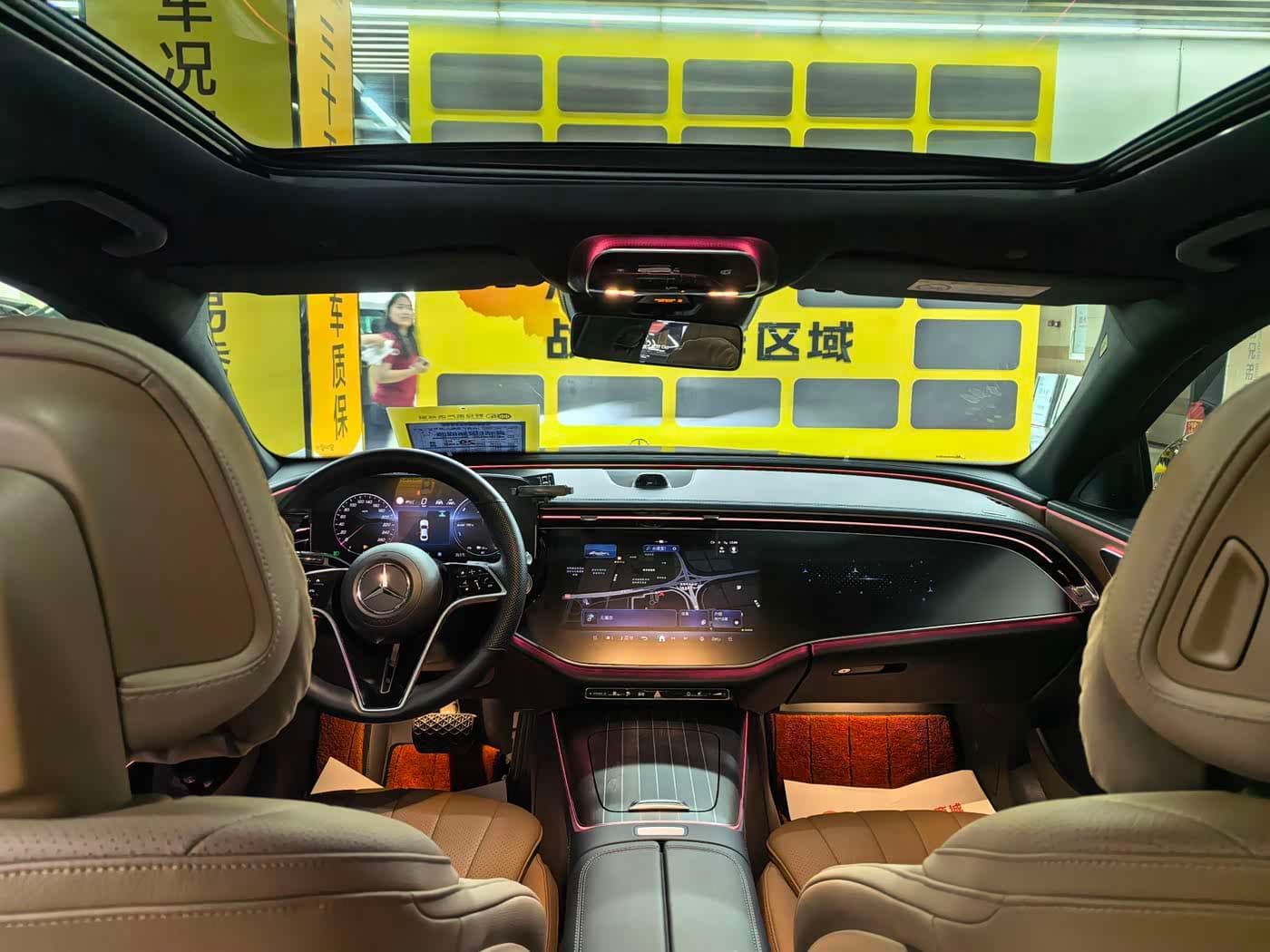 Mercedes-Benz E-Class New Energy 2025 — Фото 8/18