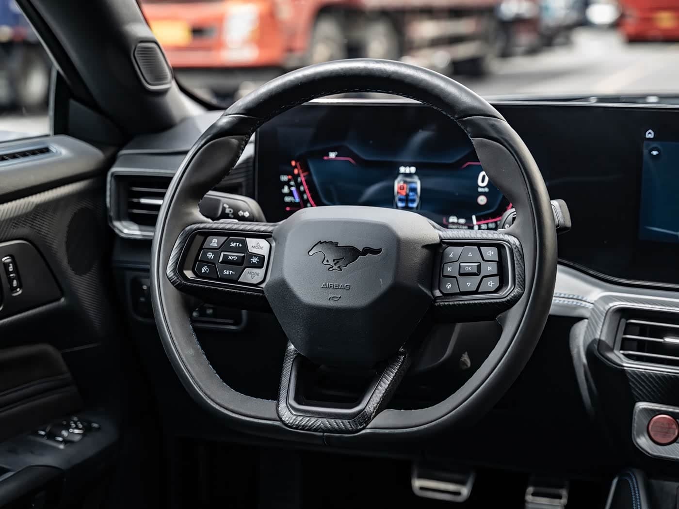 Ford Mustang 2024 — Фото 13/20