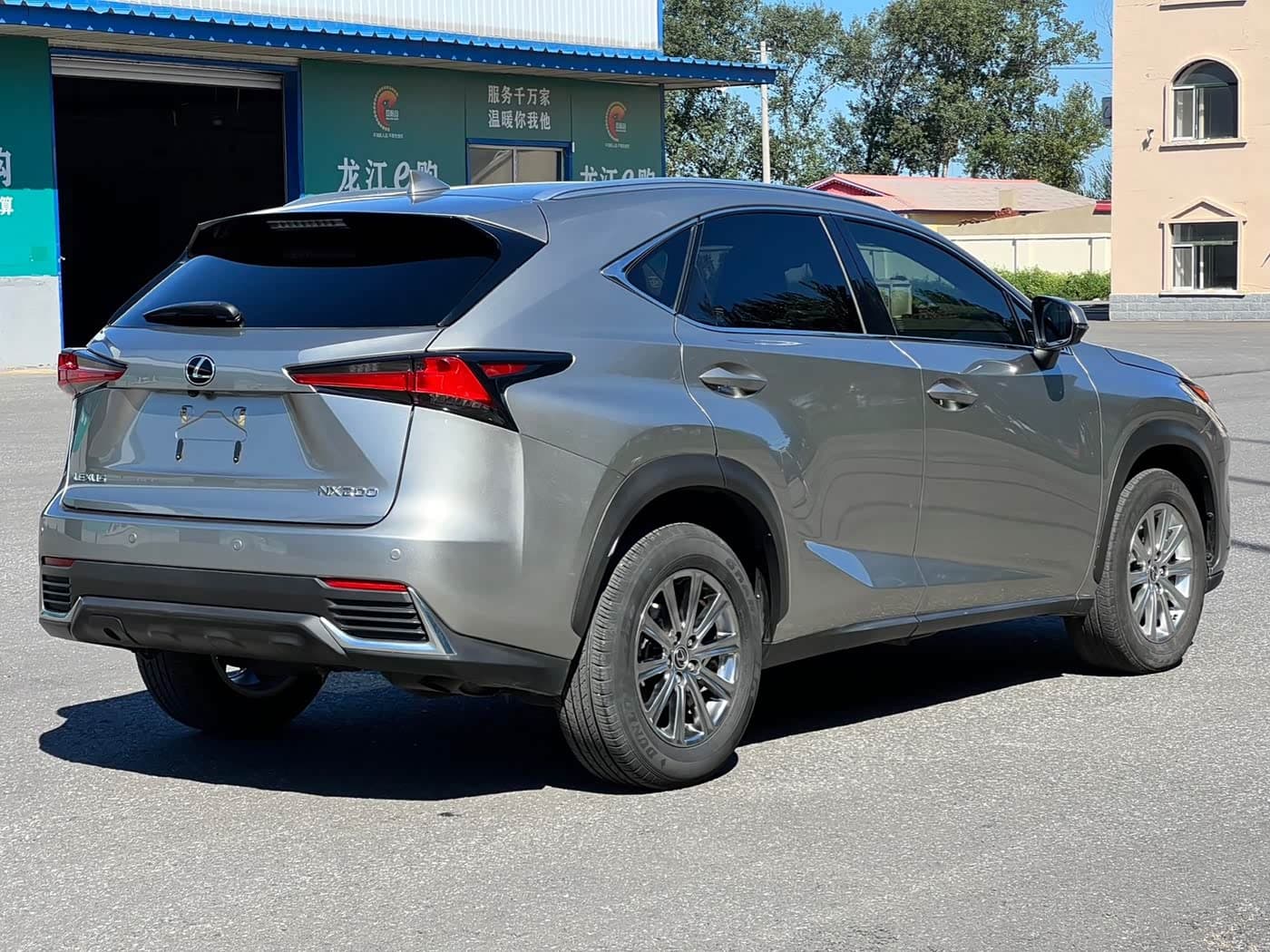 Lexus NX 2021 — Фото 4/20