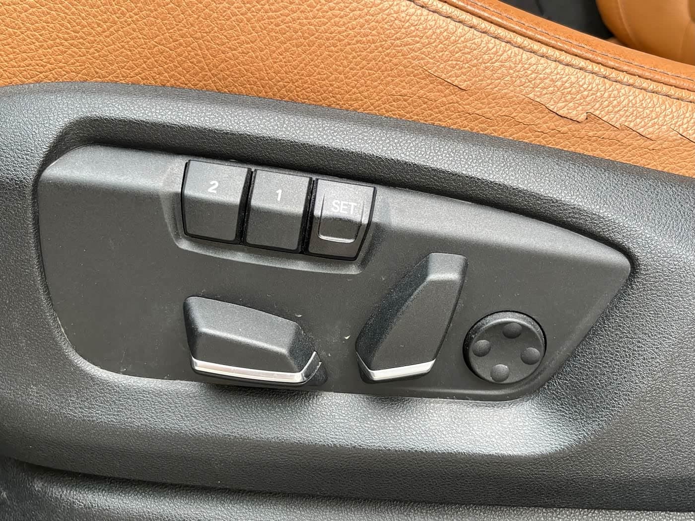 BMW X6 2018 — Фото 16/20