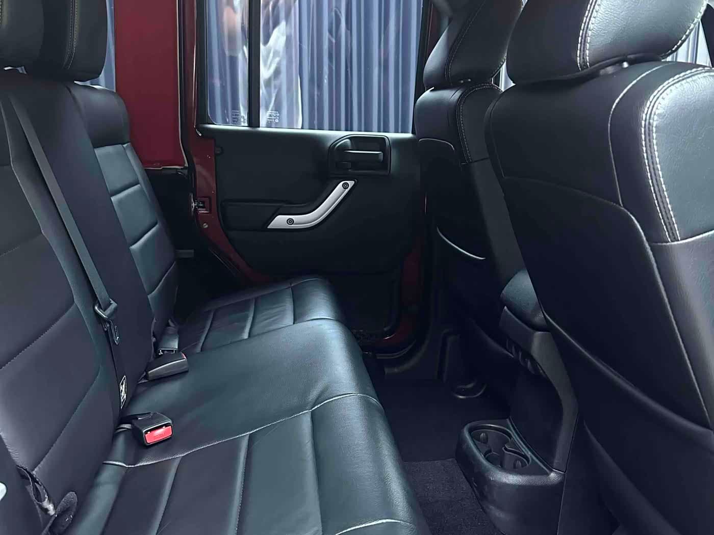 Jeep Wrangler 2012 — Фото 5/9