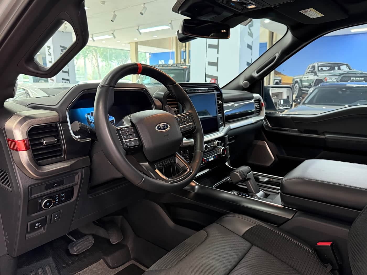 Ford F-150 Raptor 2023 — Фото 11/17
