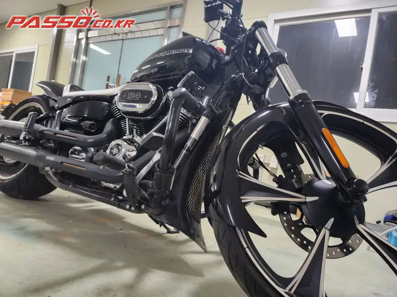 Harley-Davidson Breakout 114