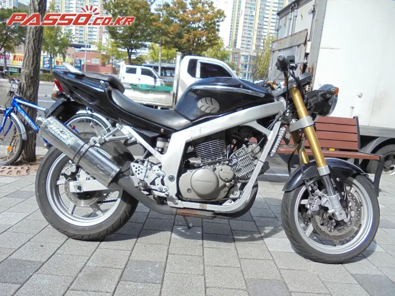 KR / S&T / Hyosung Comet 250 S