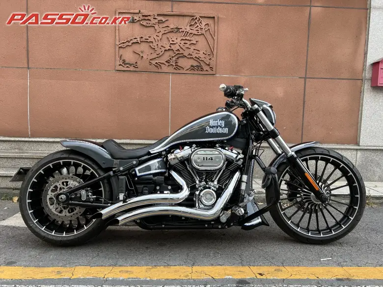 Harley-Davidson Breakout 114