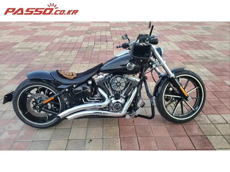 Harley-Davidson Breakout