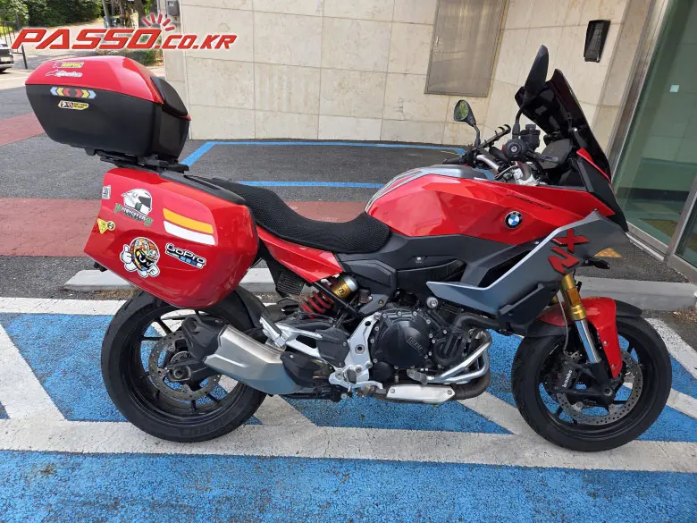 BMW F 900 XR
