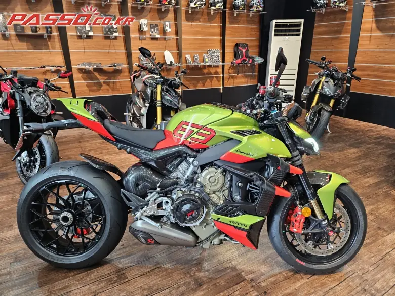 Ducati Streetfighter V4 SP