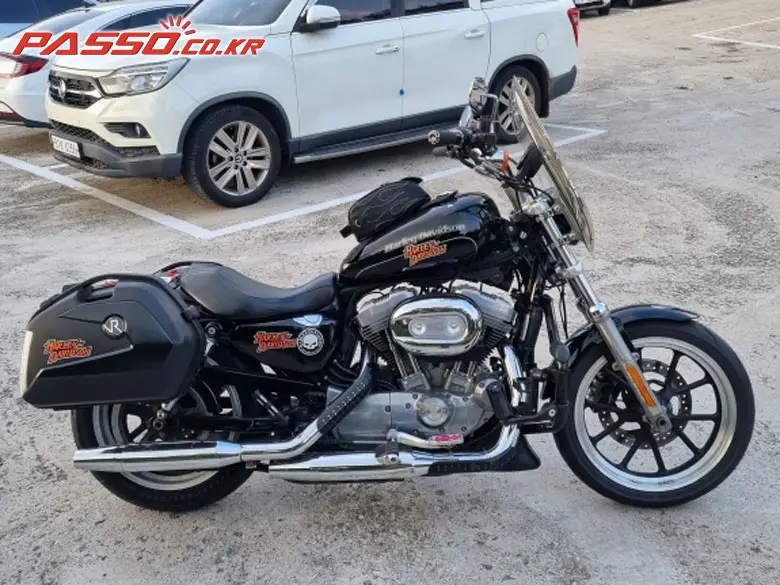 Harley-Davidson 883 SuperLow