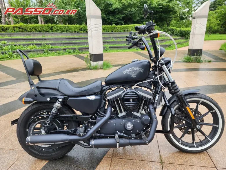 Harley-Davidson Iron 883