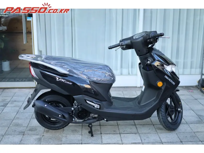 DNA Motors / Daelim VX 125